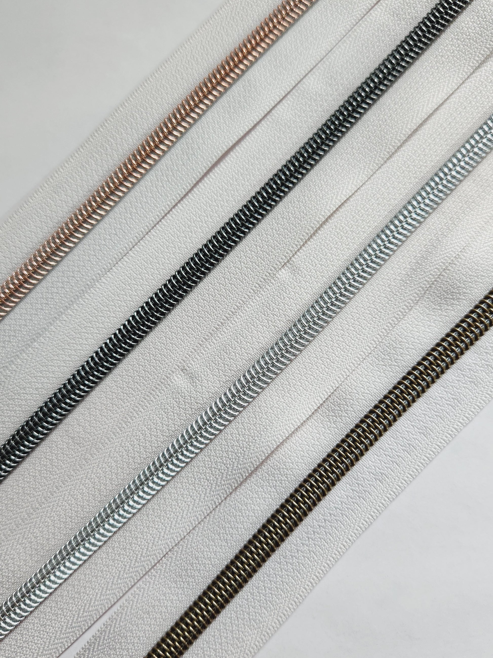 #5 Zipper Tape Vanilla with Nylon Teeth