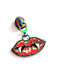 #5 Vampirlippen mit Reißverschluss