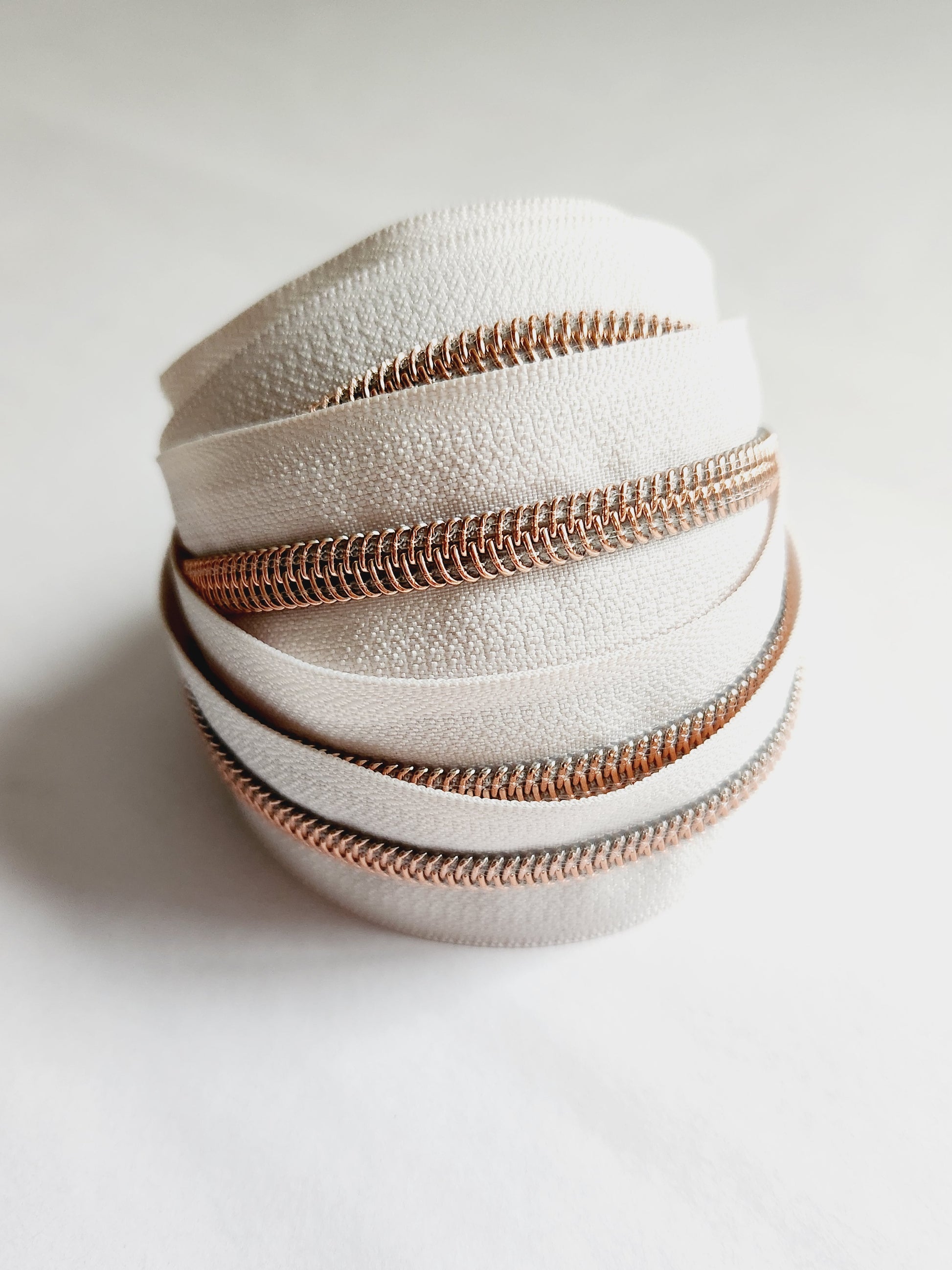 #5 Zipper Tape Vanilla with Nylon Teeth