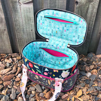 Bree's Box Toilettenartikel Caddy Andrie Designs Papiermuster