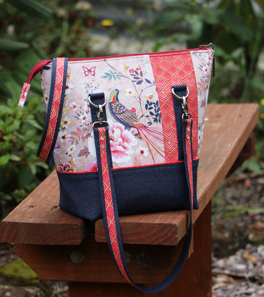 Classic Carryall Handbag & Tote Andrie Designs Paper Pattern