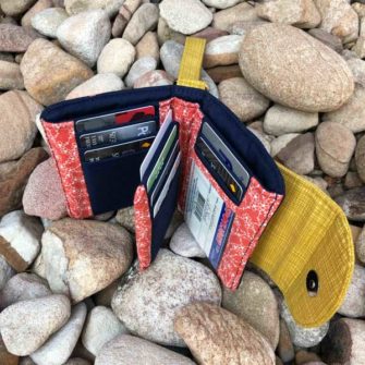 Layla Essentials Geldbörse Andrie Designs Papiermuster
