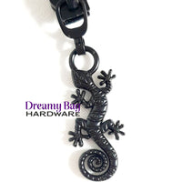 #5 Zipper Pull Gecko (Custom Designed)