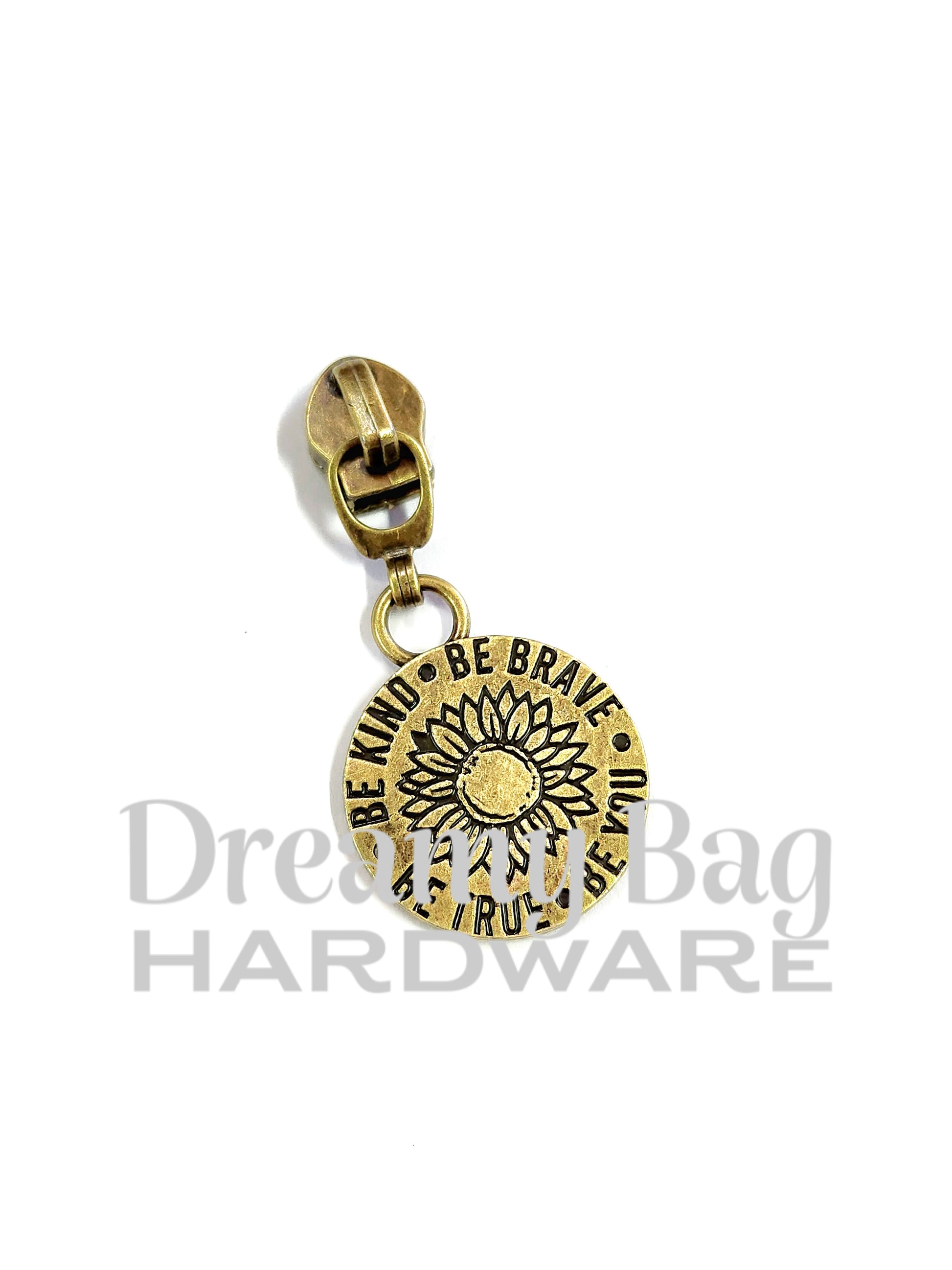 #5 Zipper Pull Be Brave, Be Kind
