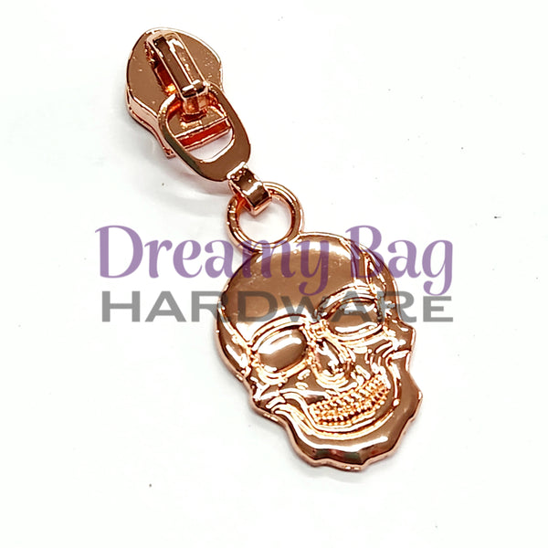#5 Zipper Pull Skulls