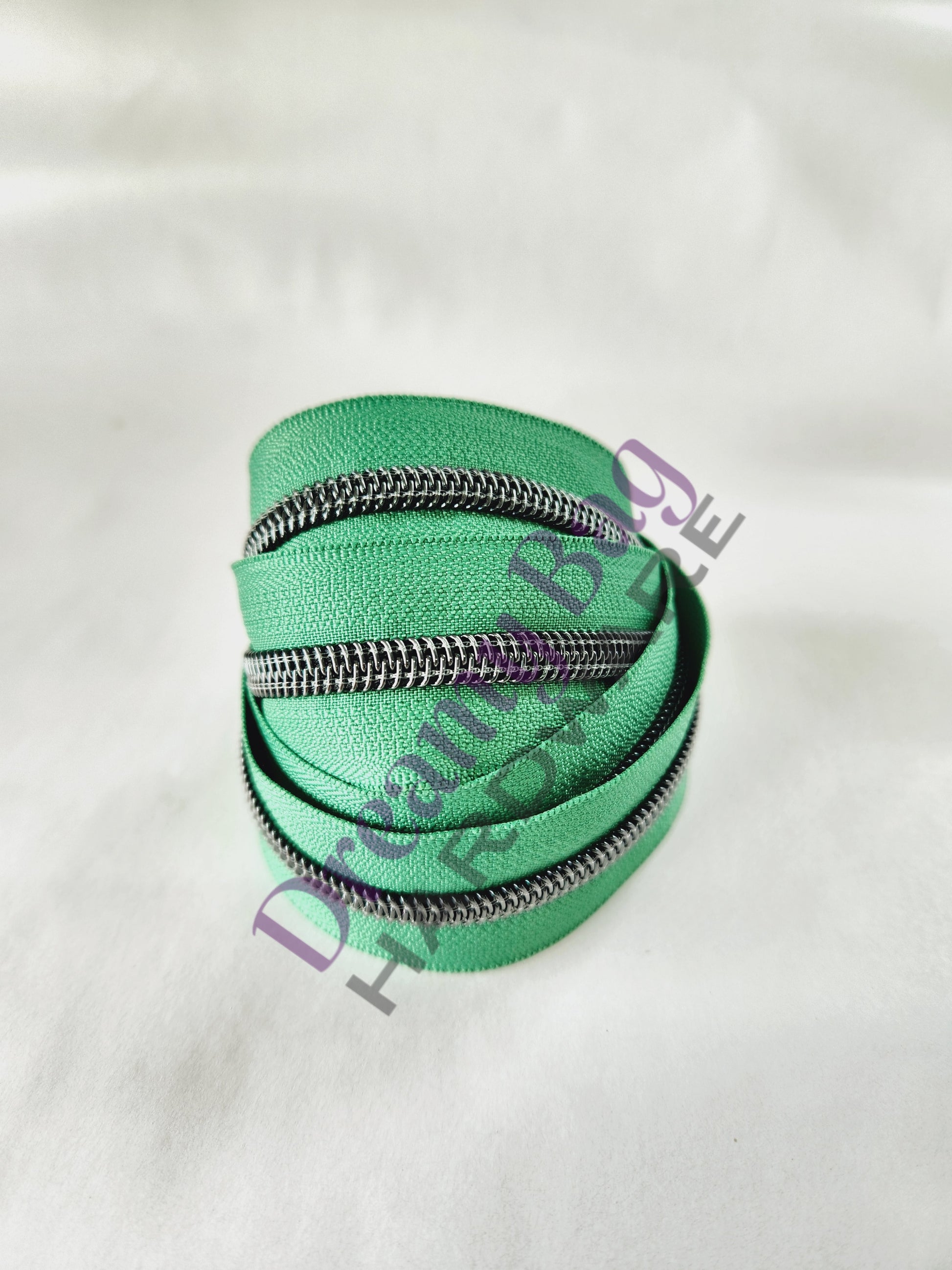 #3 and #5 Zipper Tape Gamer Green with Nylon Teeth