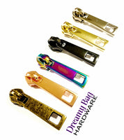 #5 Zipper Pull Long