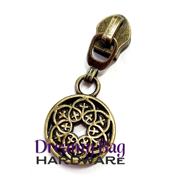 #5 Zipper Pull Celtic Floral