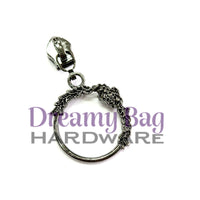 #5 Zipper Pull Floral Circle