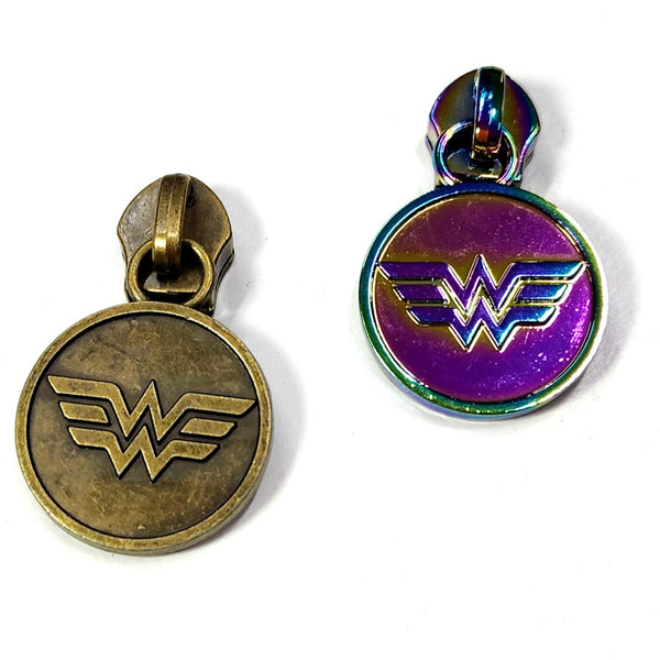 #5 Zipper Pull WW Woman of Wonder