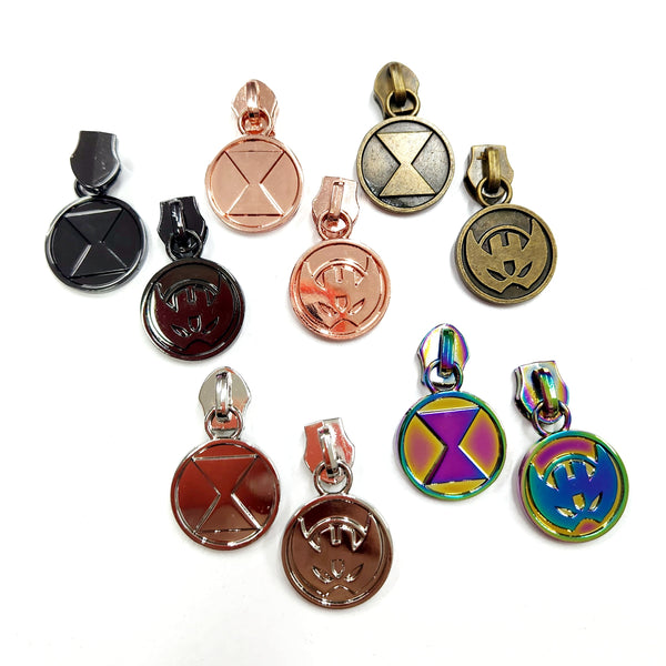 #5 Zipper Pull Widow/ Hawk