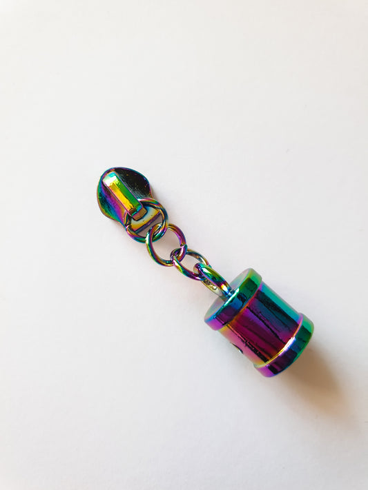 #5 Zipper Pull Tassel Cap