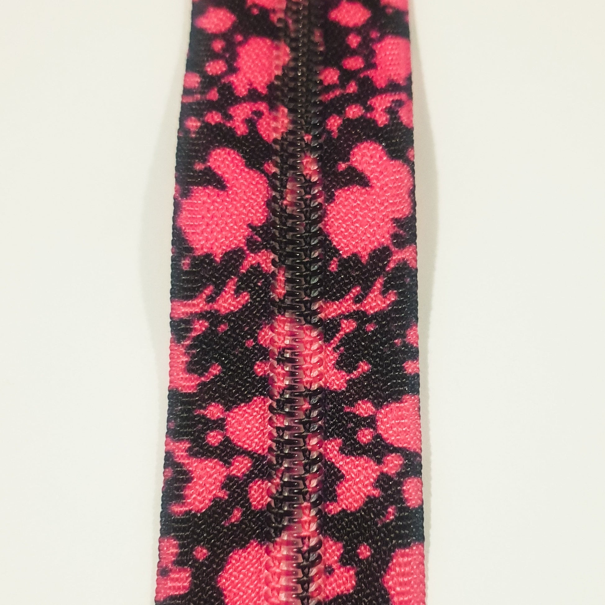 #5 Zipper Tape splatter with nylon teeth