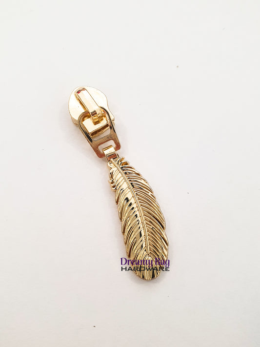 #5 Zipper Pull Feather