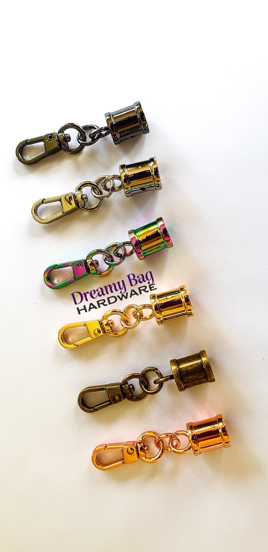 Short Tassel Cap Clip
